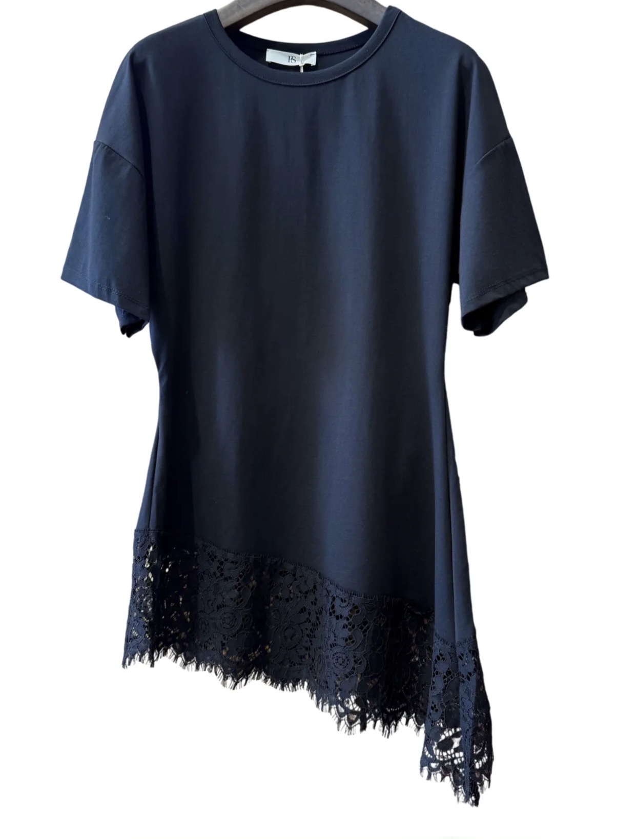 T-shirt azul escuro de manga curta com renda na bainha