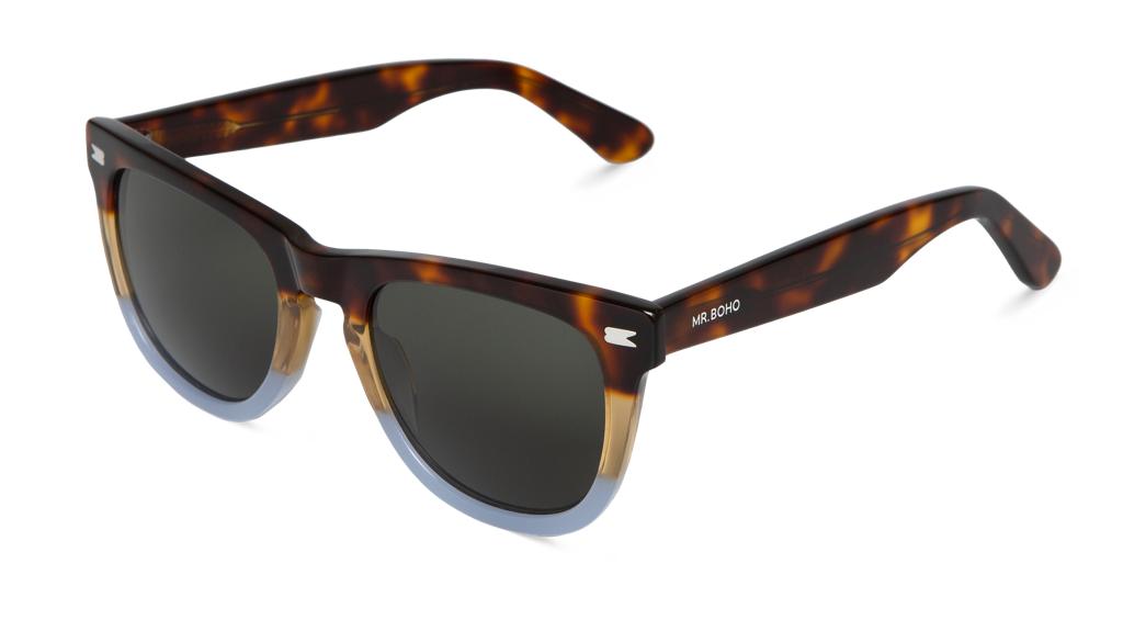 Óculos de sol com armação padrão tartaruga e lentes escuras