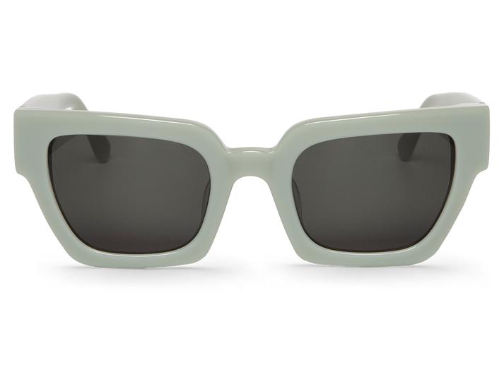 Óculos de sol de armação cinza claro com lentes escuras