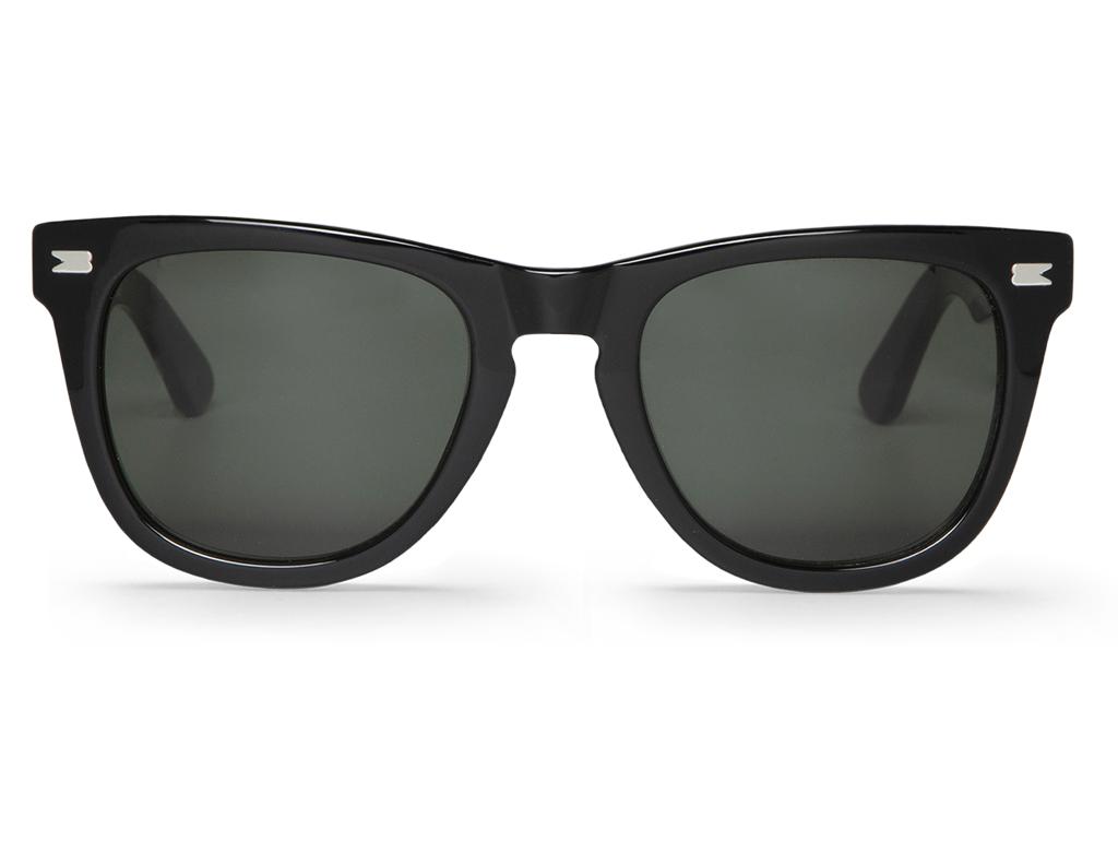 Óculos de sol preto com lentes escuras