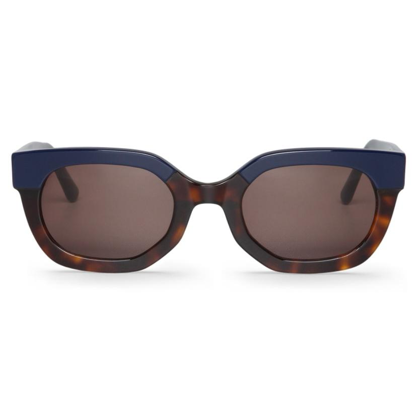 Óculos de sol com armação em padrão tartaruga castanha e azul escuro