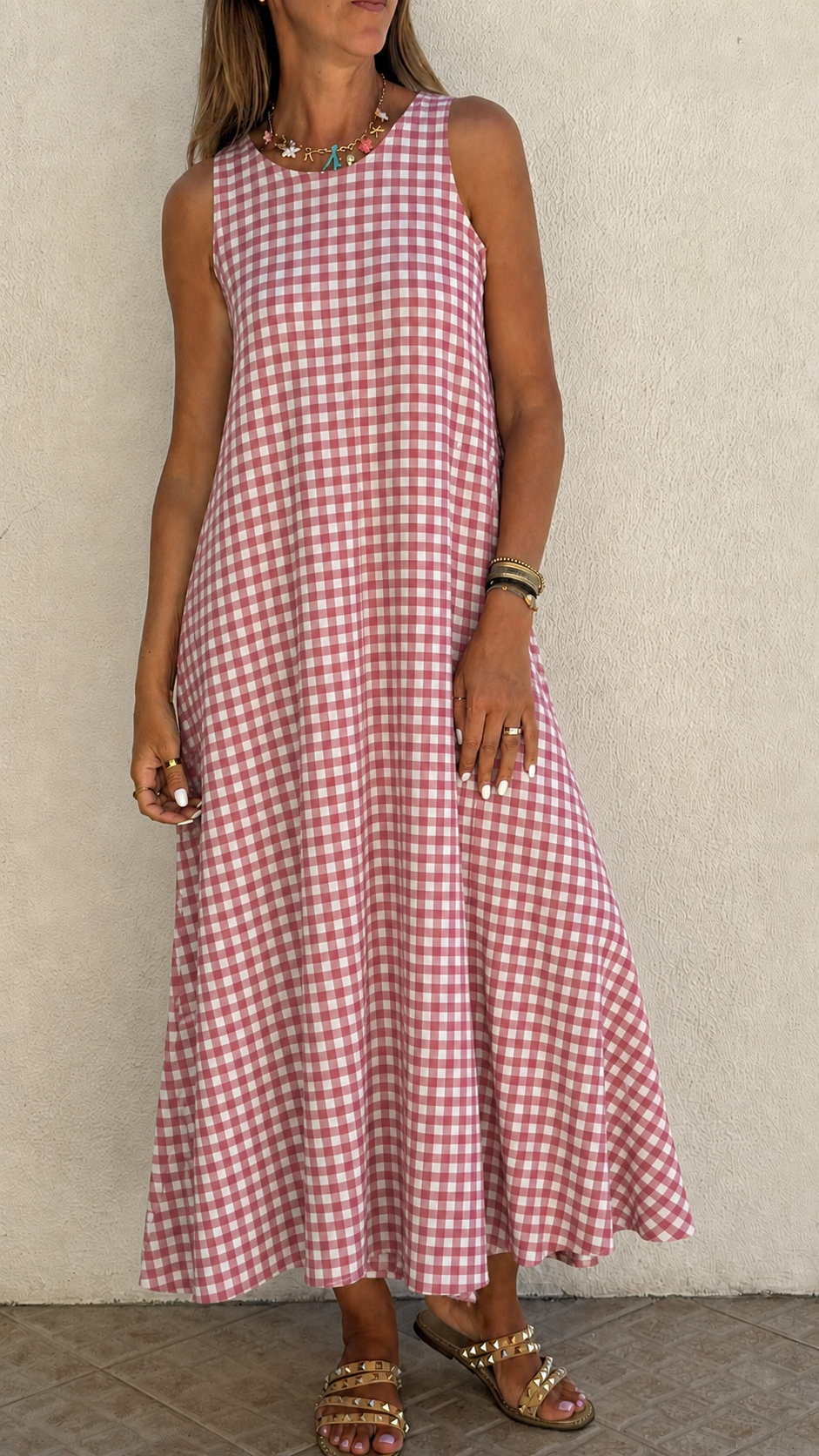 Vestido comprido rosa e branco xadrez sem mangas