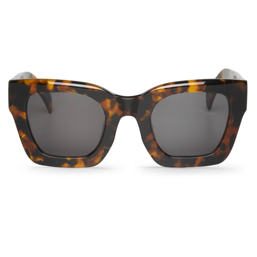 Óculos de sol com armação de padrão tartaruga e lentes escuras