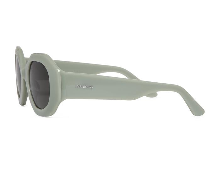 Óculos de sol com armação grossa cinza claro e lentes escuras