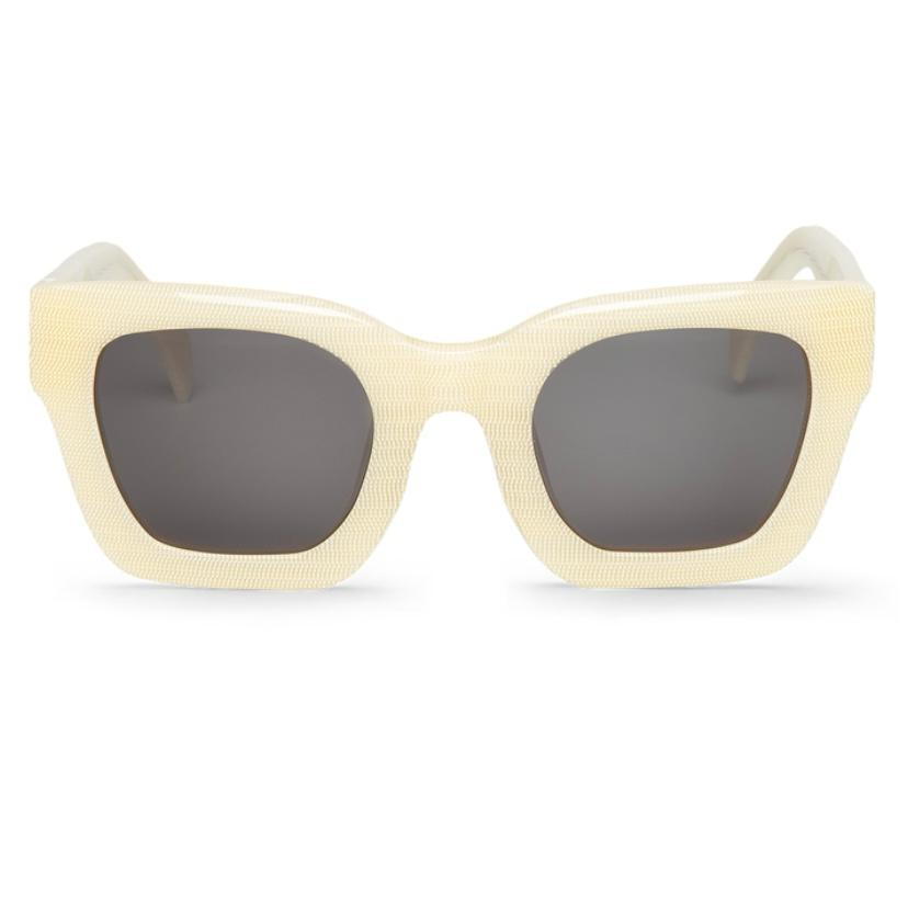 Óculos de sol quadrados com armação bege texturizada e lentes escuras