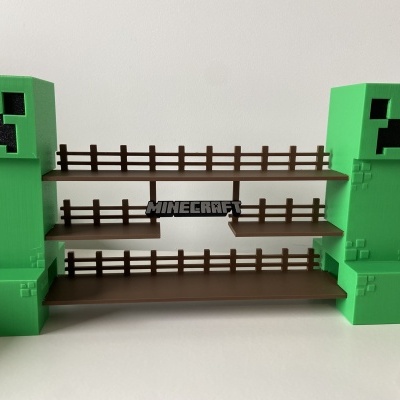 Estante de brinquedo Minecraft verde e castanha com texto MINECRAFT