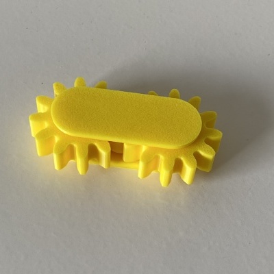 Escova amarela de limpeza com cerdas médias