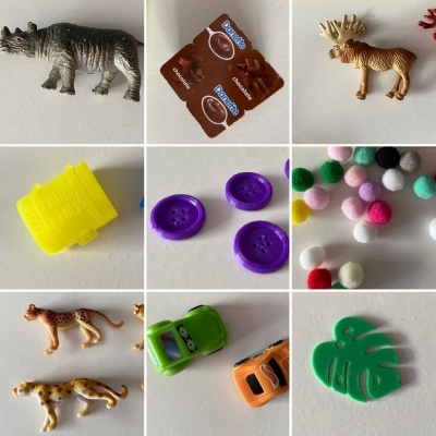 Conjunto de vários objetos pequenos, incluindo brinquedos e materiais de artesanato.