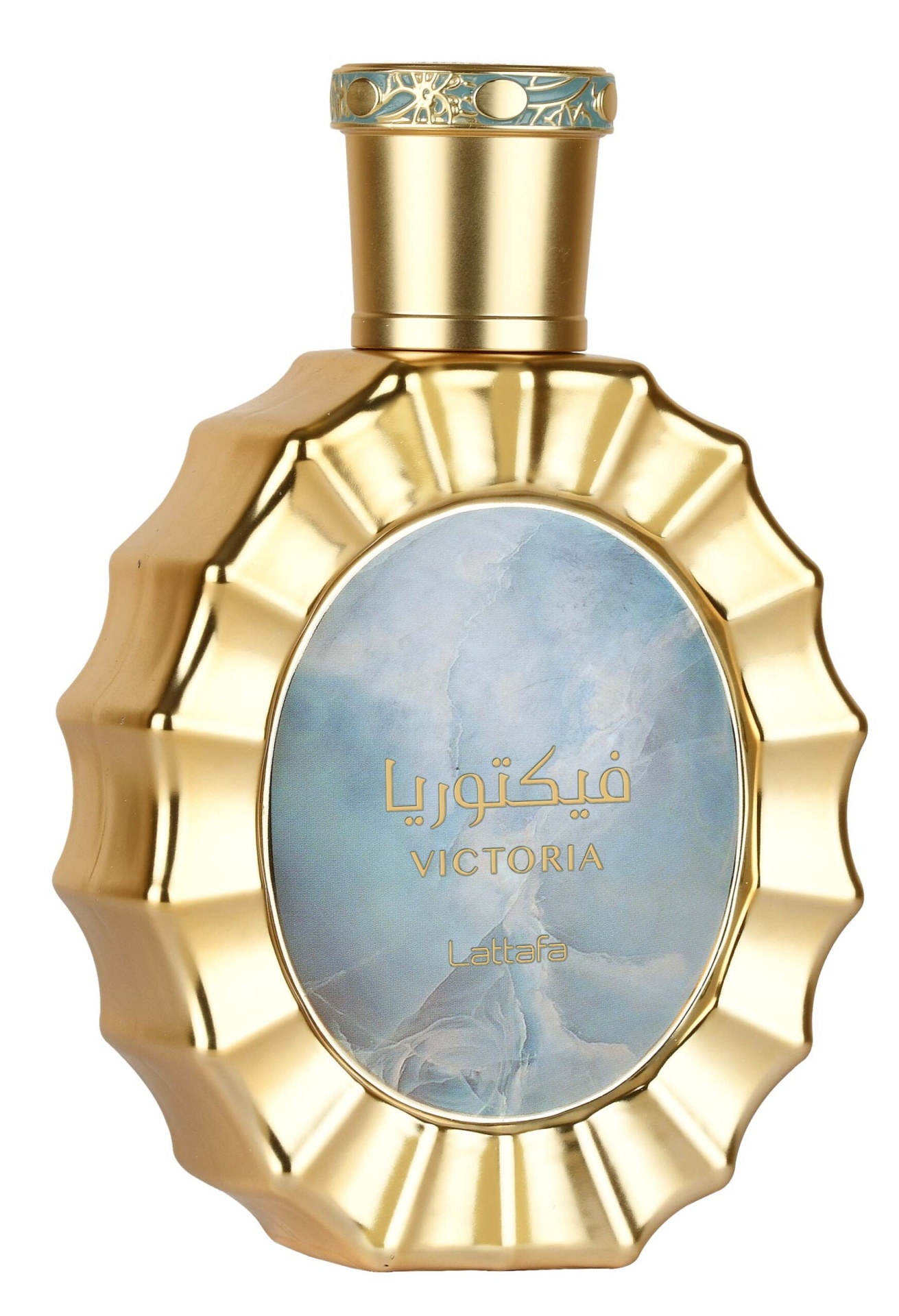 Frasco dourado de perfume com rótulo azul e texto Victoria Lattafa