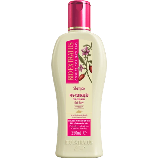Frasco de shampoo Bio Extratus com tampa rosa e rótulo ilustrado e texto em português e inglês