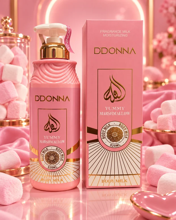 Loção hidratante corporal DDONNA Yummy Marshmallow em embalagem rosa com detalhes dourados e bomba