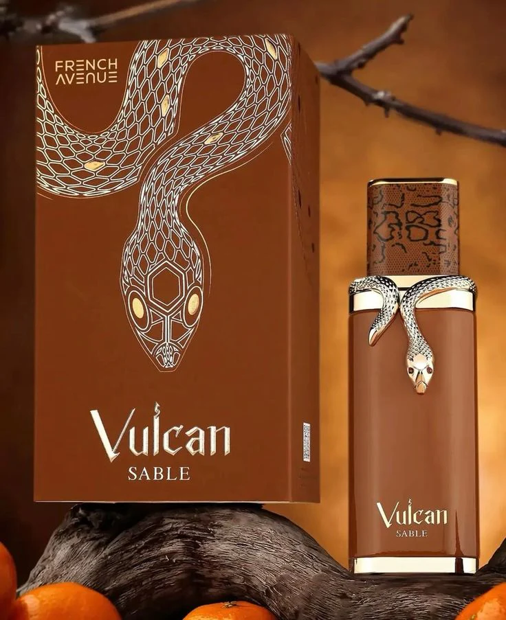 Frasco e caixa de perfume Vulcan Sable com design de serpente em cores marrons e prateadas