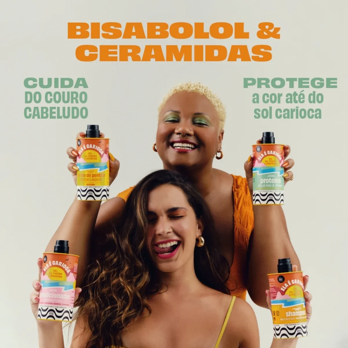Duas mulheres segurando frascos de produtos para cabelo com texto em português sobre bisabolol e ceramidas