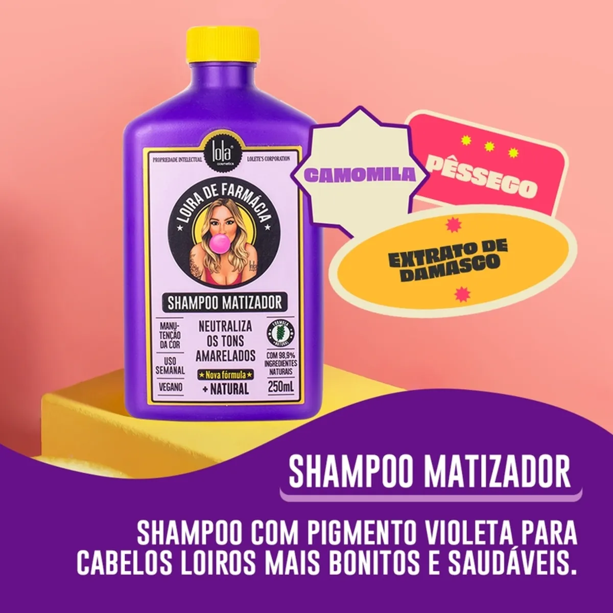 Frasco roxo de shampoo matizador com tampa amarela e rótulo com imagem de mulher loira