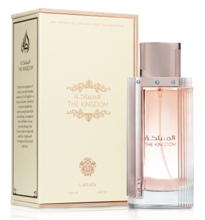 Frasco de perfume The Kingdom e caixa cremosa com texto dourado