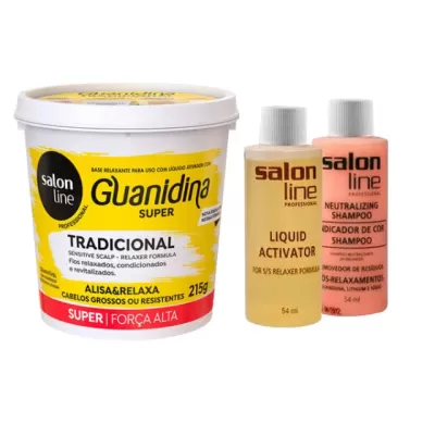 Conjunto de produtos para cabelo Salon Line Professional Guanidina Super Tradicional e frascos de ativador e shampoo.