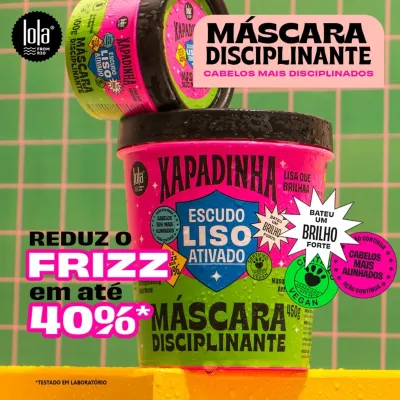 Máscara disciplinante para cabelo Lola Xapadinha em embalagem rosa e verde com tampa preta