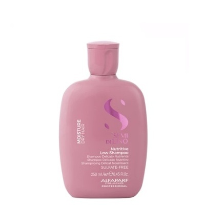 Frasco rosa de champô ALFAPARF PROFESSIONAL para cabelo seco