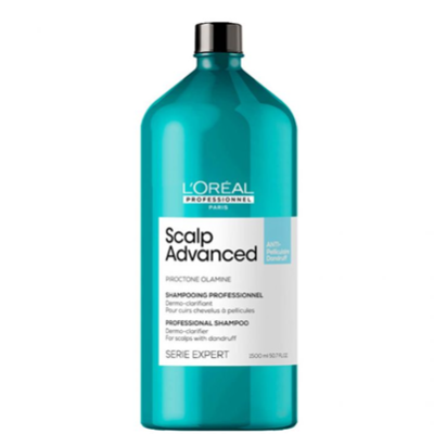Frasco azul-turquesa de shampoo LOréal Professionnel Scalp Advanced com rótulo branco