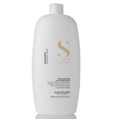 Frasco branco de champô Alfaparf Semi Di Lino Diamond Illuminating