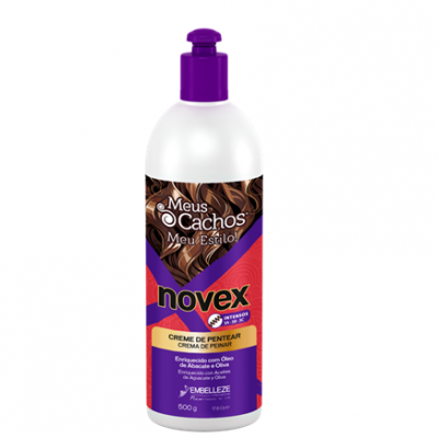 Frasco de creme de pentear Novex com embalagem roxa e branca