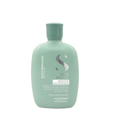 Frasco verde menta de champô Alfaparf Semi Di Lino Balance Low Shampoo