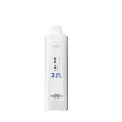 Frasco branco de Oxydant Emulsion Creme 2% 30 vol da L'Oreal Professionnel