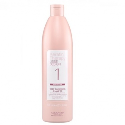 Frasco rosa claro de champô Keratin Therapy Lisse Design Alfaparf 500 ml
