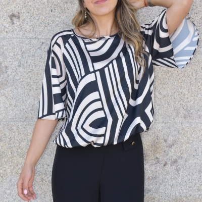 https://www.amelymoda.com/product/blusa-cetim-2
