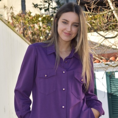https://www.amelymoda.com/product/camiseiro-lili