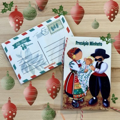 Postal e caixa com Presépio Minhoto e decoração natalícia