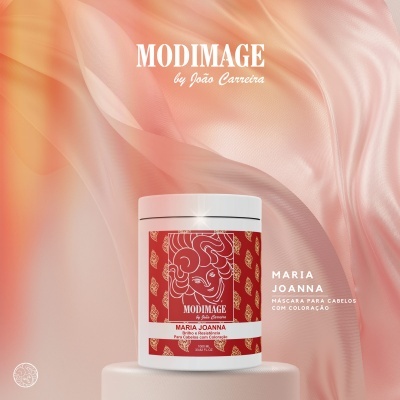 Produtos cosmético Modimage para cabelo com rotulo vermelho e dourado