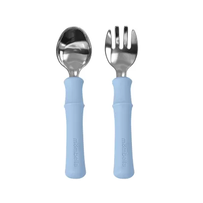 Conjunto de talheres com colher e garfo com pegas azuis