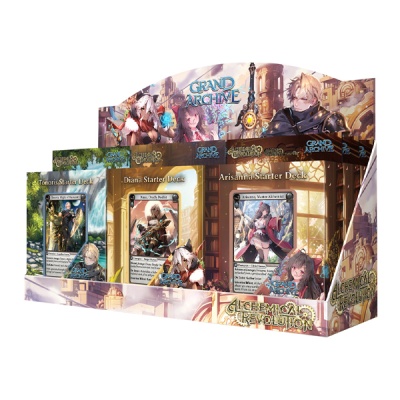 Expositor com três decks iniciais do jogo Grand Archive em embalagens coloridas