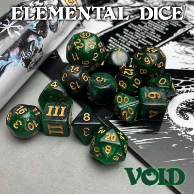 Conjunto de dados de RPG verde e preto com números dourados