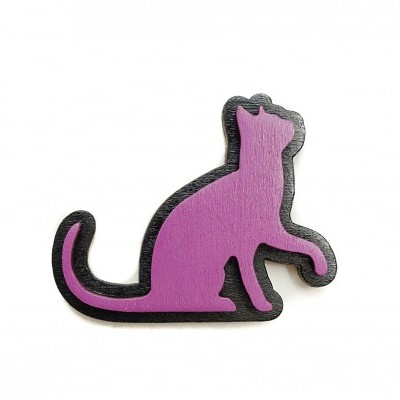 Playful cat pin