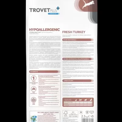 Saco branco de ração para gatos TROVET PLUS Hypoallergenic Fresh Turkey 2.5 kg com texto informativo