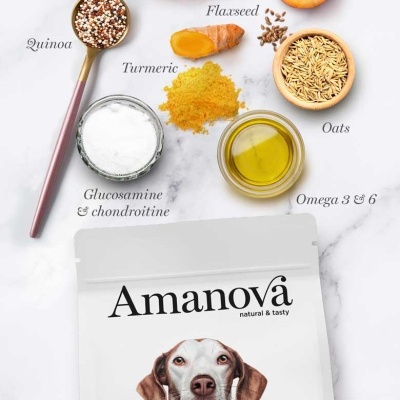 Embalagem Amanova para mobilidade de cães com ingredientes naturais ao redor