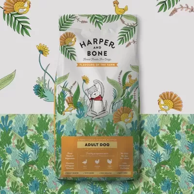 Pacote de comida para cães Harper and Bone com ilustrações de plantas e animais