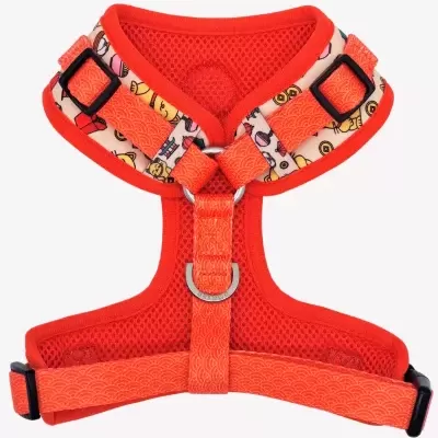 Peitoral para cão vermelho e laranja com estampas coloridas