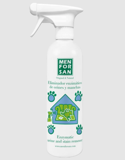 Frasco branco de spray com rótulo verde e azul do produto MEN FOR SAN para remoção de urina e manchas