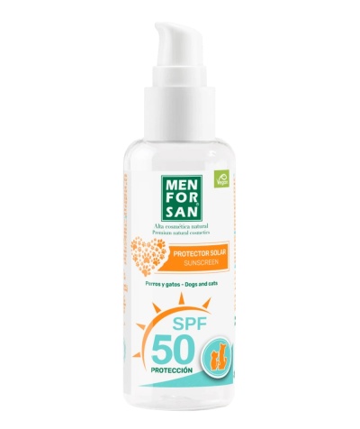 Protetor solar SPF 50 para cães e gatos Men For San, frasco branco com doseador.