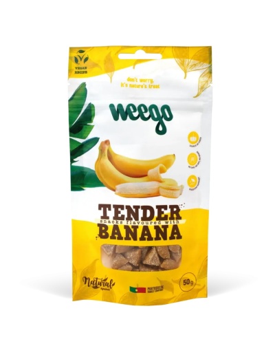 Pacote amarelo e branco de snacks sabor banana Weego com ilustração de bananas