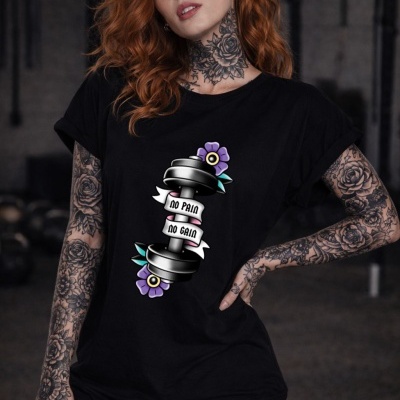 Black t-shirt with dumbbell and NO PAIN NO GAIN graphic worn by tattooed woman