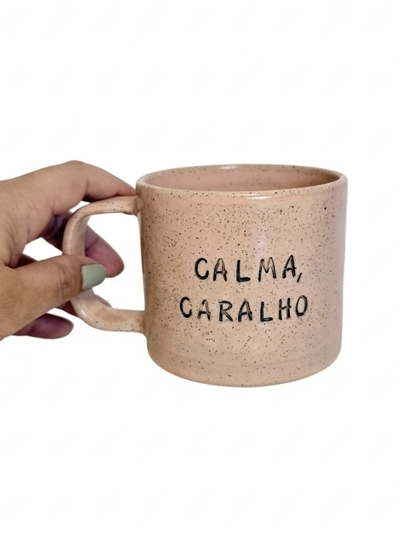 CANECA Calma Caralho Rosa Salmão Caneca de cerâmica rosa com texto CALMA, CARALHO