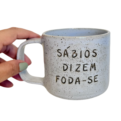 https://www.motiveceramica.com/product/caneca-sabios-dizem-foda-se