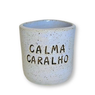 https://www.motiveceramica.com/product/copinho-de-cafe-calma-caralho-azul-celeste
