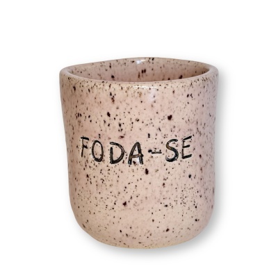 https://www.motiveceramica.com/product/copinho-foda-se-rosa-nude