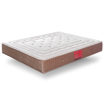 Colchão retangular castanho e branco com etiqueta vermelha