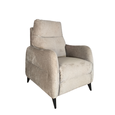 Poltrona estofada cinza claro com pernas pretas